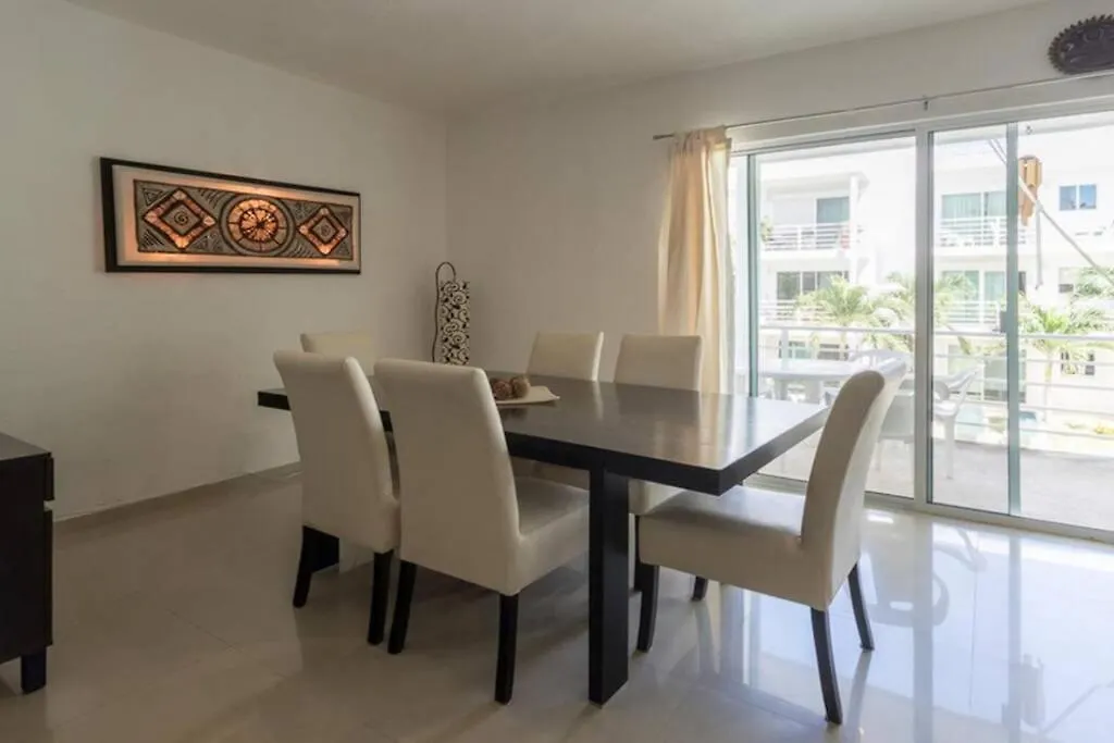 Poolside tranquil apartment in Playa del Carmen